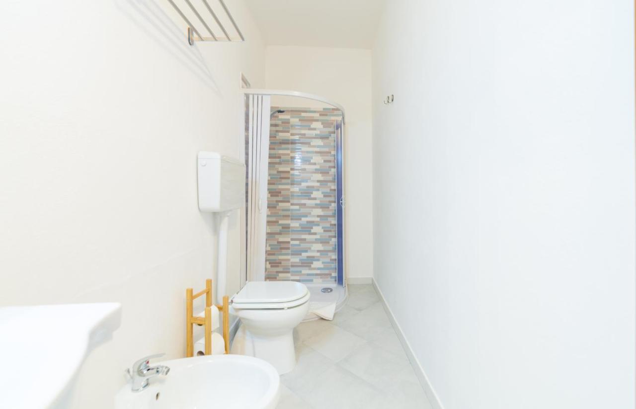 Brezza B&B Golfo Aranci Ngoại thất bức ảnh