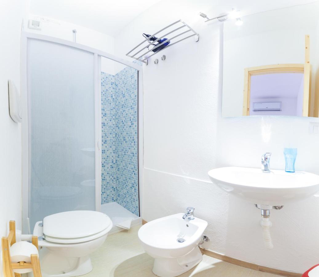 Brezza B&B Golfo Aranci Ngoại thất bức ảnh