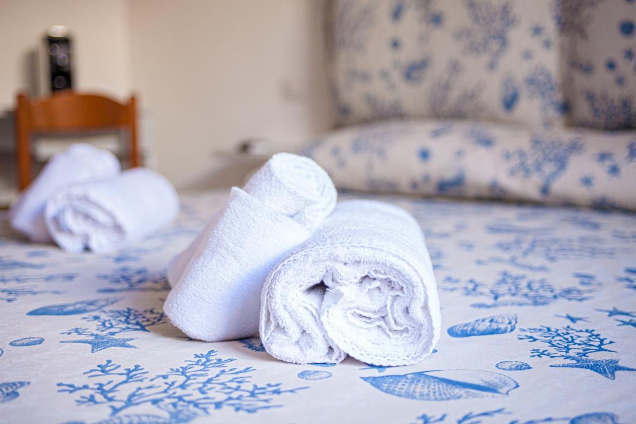 Brezza B&B Golfo Aranci Ngoại thất bức ảnh