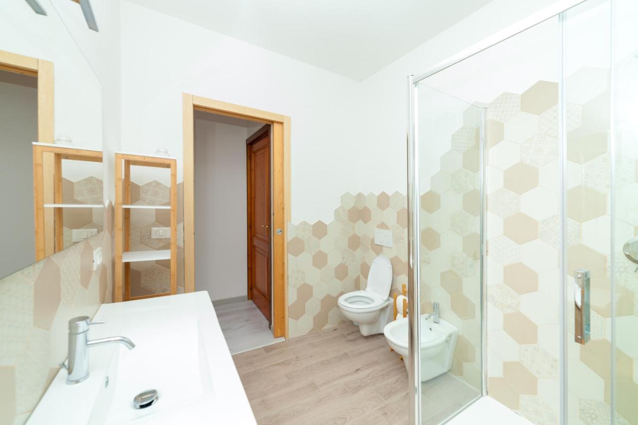Brezza B&B Golfo Aranci Ngoại thất bức ảnh