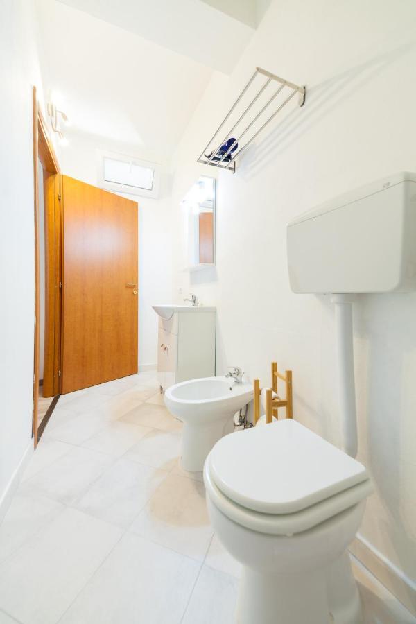Brezza B&B Golfo Aranci Ngoại thất bức ảnh