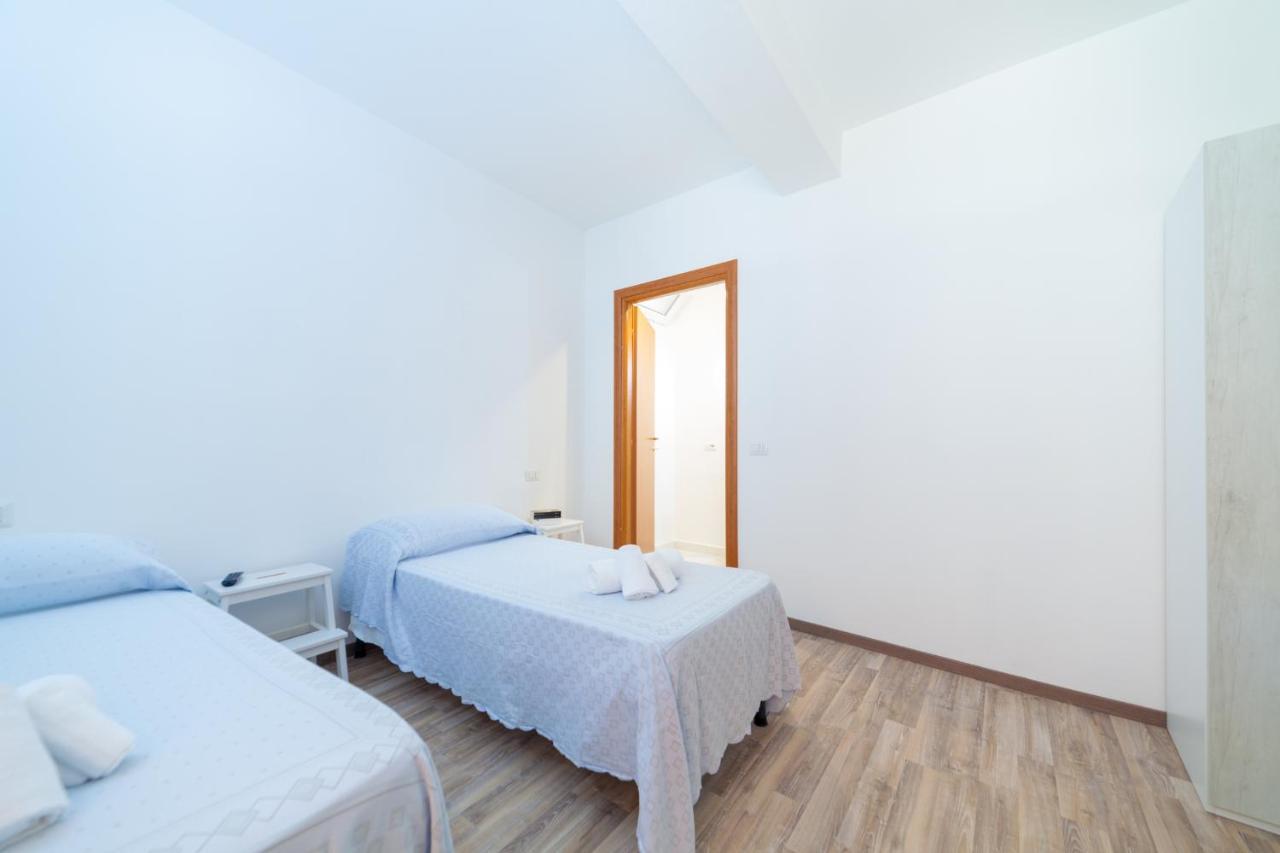 Brezza B&B Golfo Aranci Ngoại thất bức ảnh
