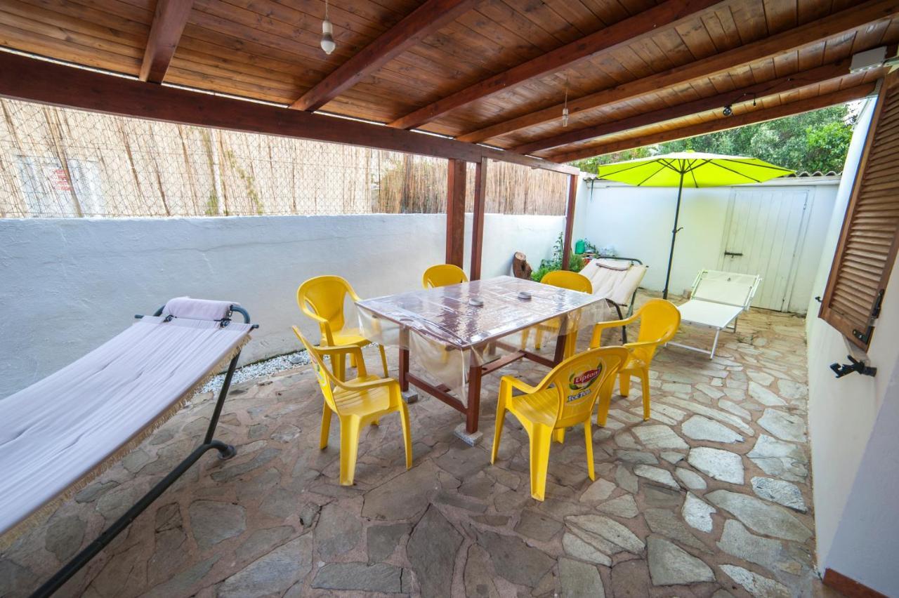 Brezza B&B Golfo Aranci Ngoại thất bức ảnh